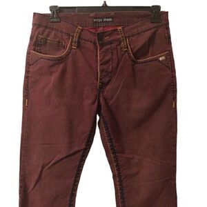 RNT 23 maroon button fly relaxed  jeans with exaggerated stitching size 34